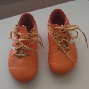 New Balance orange soccer shoes girls 13 1/2